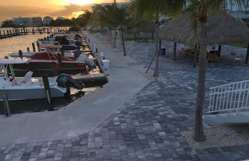 THE SANDCASTLE SUITE! Brand New 2Bedroom in Oceanfront Complex! BE THE FIRST to Visit our Condo Townhome with FREE Parking & Private Garage at Ocean Isles 38 Marathon FL KEYS! SPECIAL PRICING!!! - Foto 51