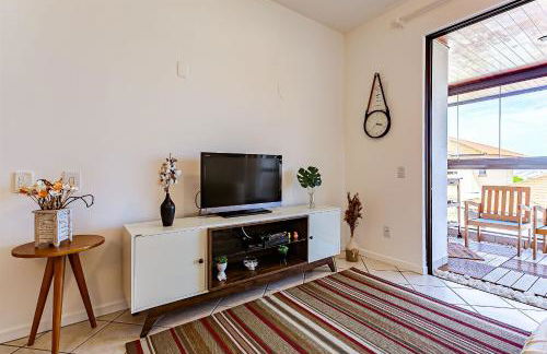 Apto com sacada e churrasq 260m Praia Brava COI302 - Foto 7