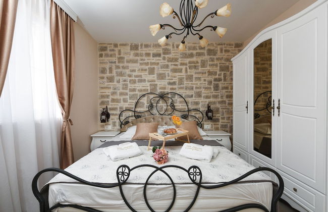 Villa Imperia - Photo 2