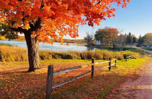 Tranquil Beauty at Spitzer Lake Nature Escape - Foto 9