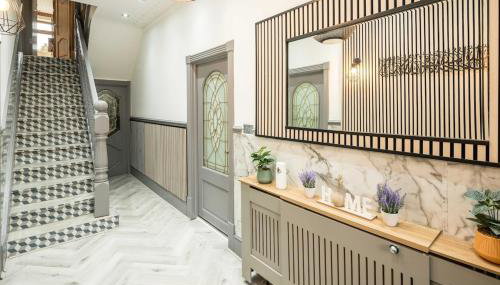 Huge 6 Beds House in Zone 2 London-MobileRateOffers-Families-Leisure-Parking-WiFi-PoolTable-Netflix-Sleeps15! - Foto 3