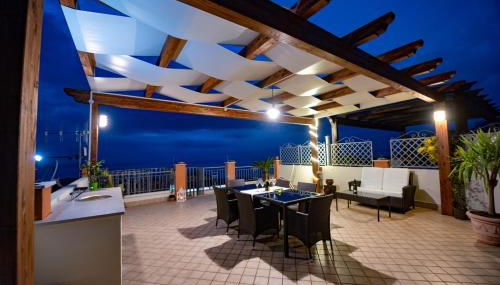 Sunset Penthouse - Photo 1