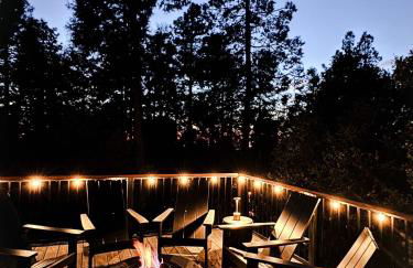 Haven at Cedar Haus Luxury 1BR Escape w Hot Tub EV Charger Gourmet Kitchen Fully Fenced Yard Dogs OK - Foto 72