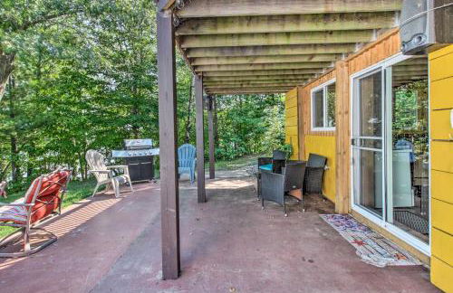 Big Lake Getaway with Private Beach and Fire Pit! - Foto 30