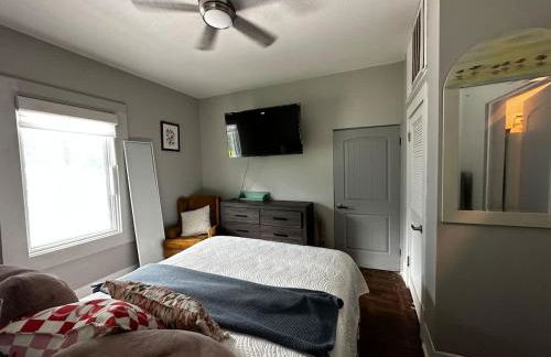 Farmhouse Oasis w Pool Heated Spa Treehouse and Game Room Located Centrally off I-4 - Foto 27