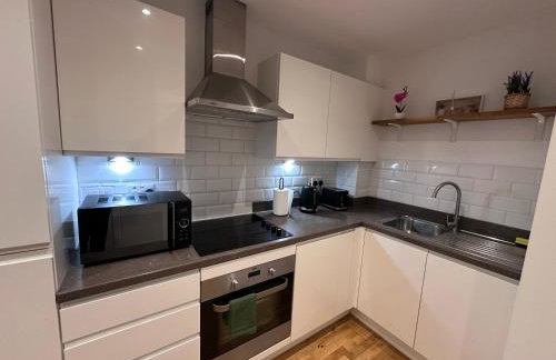 Cosy Flat in Stevenage Town Centre - Foto 9