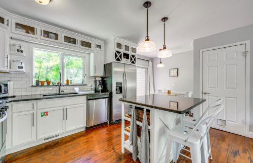 Charming Ann Arbor Getaway with Deck Near Downtown! - Foto 6