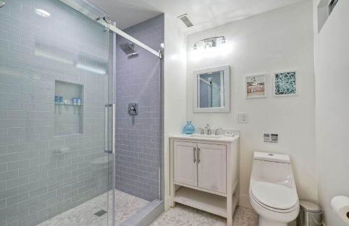 Immaculate 3 BDR in Oceanside - Private Pool & Spa - Photo 37