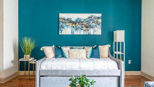 Call it Comfy - Photo 2