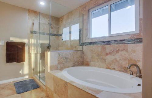 Large Pool Home on Two Acres with Views! - Foto 42