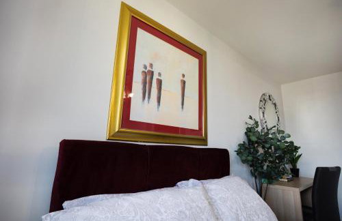 Vista Verde - Luxury City Penthouse 2BR - Sleeps up to 6 - Parking - Photo 42