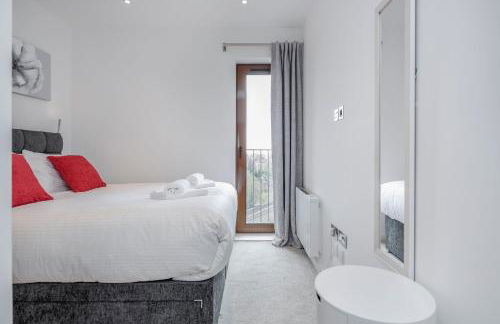 LillyRose Serviced Apartments - St Albans City Centre, Parking - Photo 48