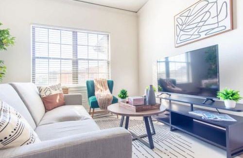 Boulevard Stays 1BR King Suite Pool Gym & Parking 01 - Foto 15