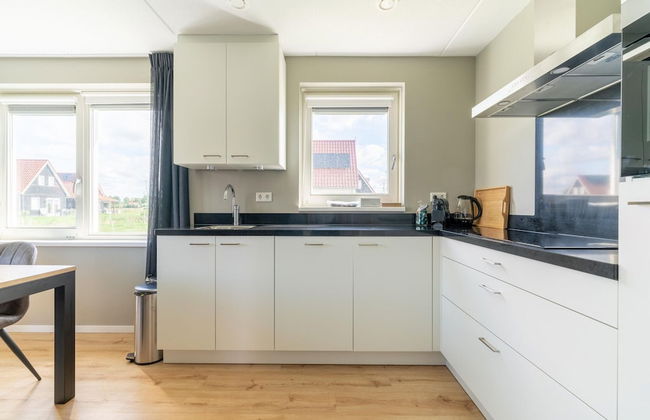 Luxe Stay With Sauna & Garden - Photo 4