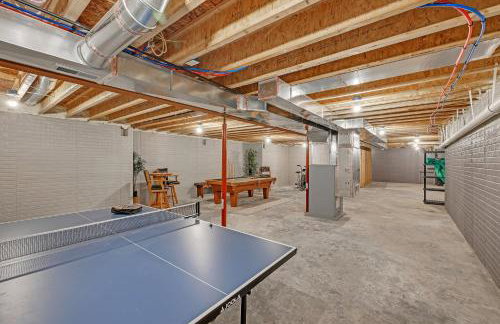 Lakeside Retreat with Hot Tub & Game Room home - Foto 44