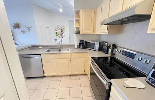 Cozy & Bright Condo in Legacy Dunes near Disney - Foto 14