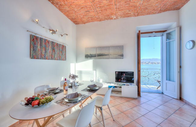 Lago Magico Pied Dans L Eau - Foto 5