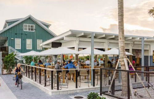 43' Classic Trawler 5 Star Resort Pools, Views, Dining Free Shuttle to Downtown - Photo 13