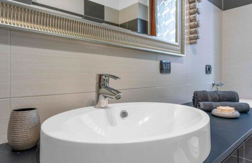 IEO-HUMANITAS Free Parking Apartment - Foto 9