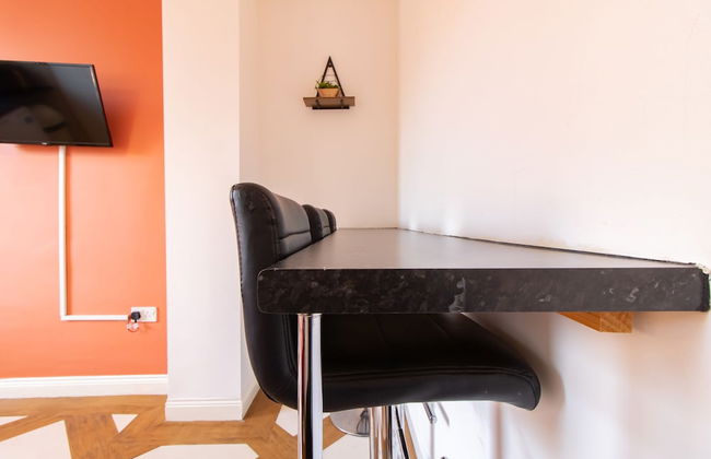 Beautiful 1-bed Apartment in Gateshead - Photo 16