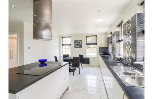 6BD Vacation Home with Indoor Pool - Foto 21