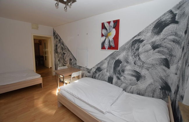 AB Apartment 42 near Cannstatter Wasen - Photo 5