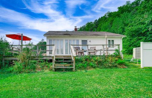 Hawley Home with Deck 4 Mi to Berkshire East Resort - Foto 23