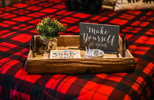 Luxe Broken Bow Cabin with Tesla Charging Station - Photo 11