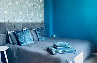 4 bed Townhouse with spectacular views 4 miles from Cardiff 10min drive or train journey to city centre - Photo 28