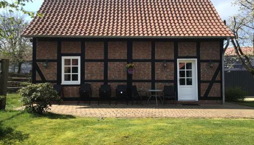 Süßes Fachwerkhaus mit großem Garten - Foto 4