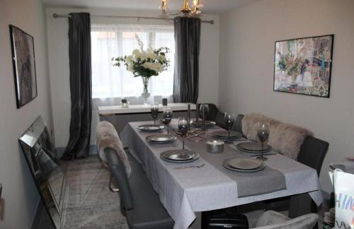 Large 4 Bedroom Seaside House by the beach and cliffs - Foto 6