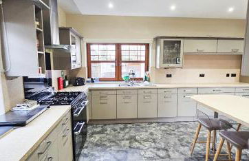 St Martins 12 Bedroom House - Tranent - Foto 8