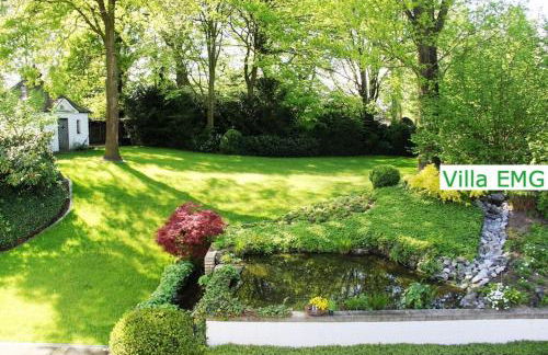 Luxus Ferienhaus Villa EMG Emsdetten nah Münster, Osnabrück, Rheine für Familien Gruppen bis 17 Personen, Pool, Whirlpool, Garten, Kamin, 6SZ - Foto 49