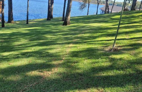 Lakefront Cottage- late summer price decrease! - Foto 2