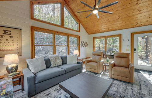 Deck, Fire Pit and Game Room! Wooded Cashiers Escape - Foto 12