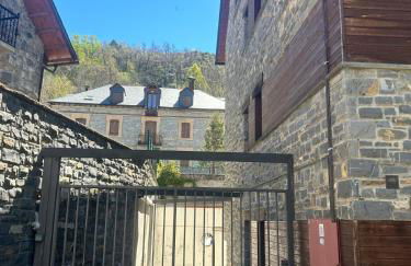 El Pueyo de Jaca - Foto 18