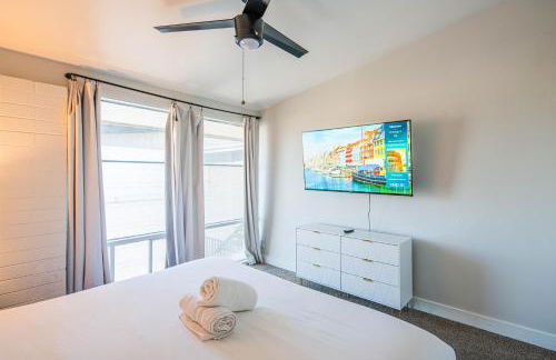 Spacious 2 Bedroom, 2 Bath, Pool, Free Parking, Gym - Foto 24