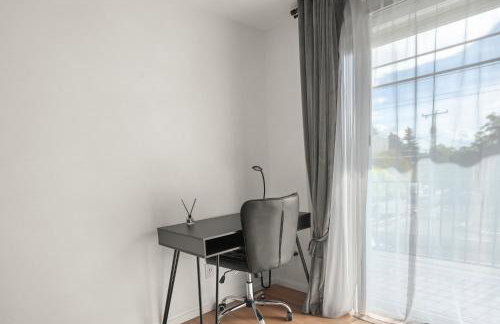 Gray Oasis 1 Bed Apartment in Fremont - Photo 23