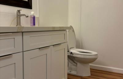 Downtown 2BR Huge Patio Free parking WiFi - Foto 14