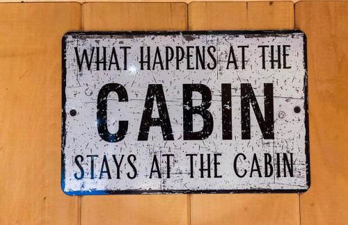 Three Cabins - Pet Friendly & Hot Tub - Foto 45