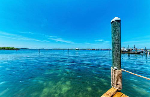 Crooked Coconut: Resort Pool & Spa, Dock - Foto 54