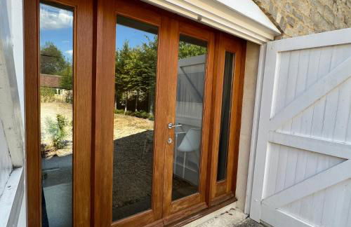 Whitley Old Garage - Photo 98