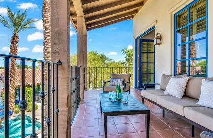 LV204 Airy Upstairs 2 Bedroom w Private Balcony - Foto 12