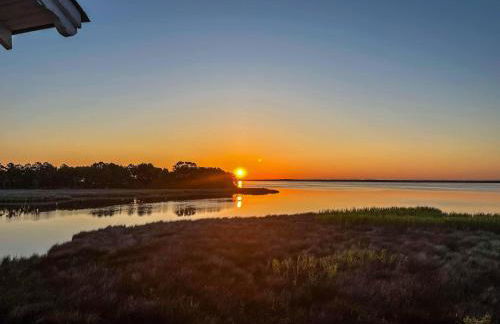 Sawyers Lodge - Historic Soundfront Home, Pool, Hot Tub, Boat Launch, Kayaks, Pets OK, Flex Stays - Foto 64