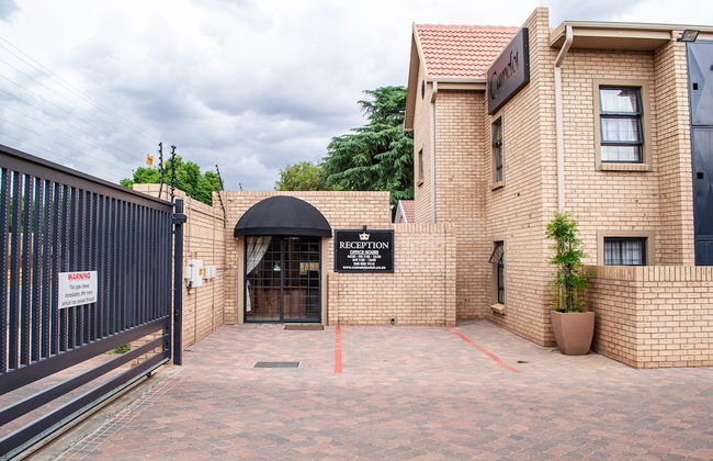 Camelot Guest House & Apartments - Foto 2