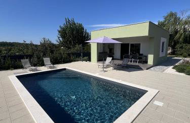 Villa Ispo Volta - Photo 24