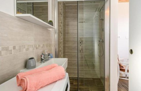 Gorgeous Home In Krsan With Kitchen - Foto 22