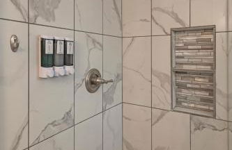 Guest House, Accessible to Downtown, & Fast WiFi! - Foto 13