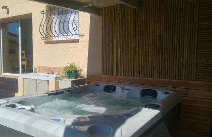 gite LAPAZ/jacuzzi privé/piscine - Foto 51