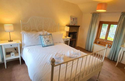 Carpenters Cottage, Elton in the Peak District - Photo 7